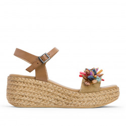 Sandalias cuña Porronet gemma con abalorios en la pala de piel