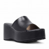 Sandàlies plataformes Owel Wellington negres amb lleuger tascó i pala ampla