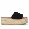 Sandàlies plataformes Chika 10 negres de pell amb plantilla embuatada i plataforma de jute