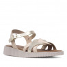 Sandàlies planes Redlove Carmen amb disseny entrecreuat i tires platejades i beix de pell