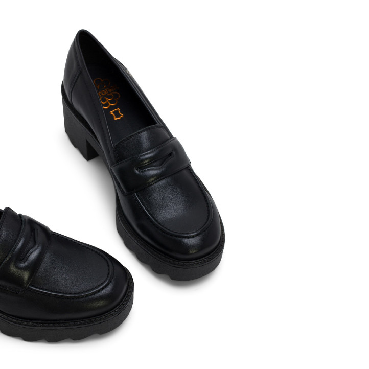 MOCASINES DE PIEL CON TACÓN NEGRO MABEL PORRONET - Querol online