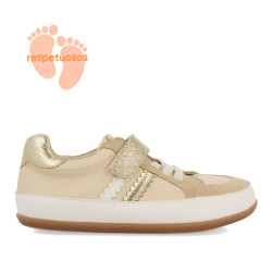 Zapatillas Gioseppo con gliter, cierre de velco y cordones elásticos respetuosas vlore