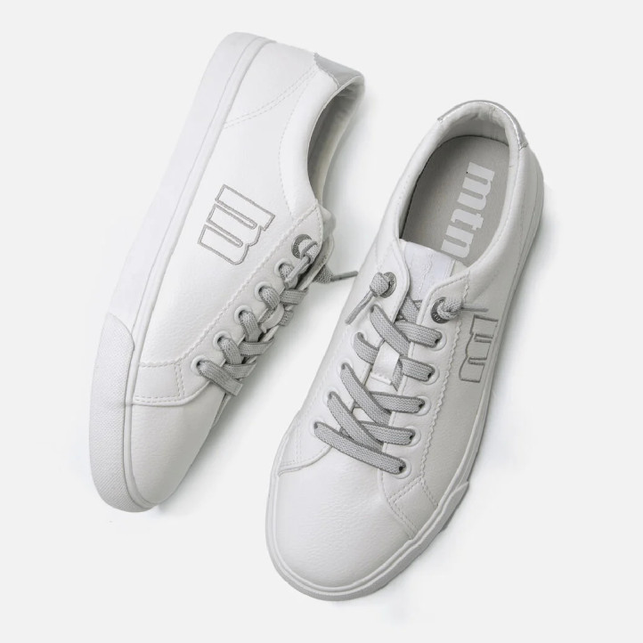 Zapatillas urban Mustang aria blancas con panel trasero plateado - Querol online