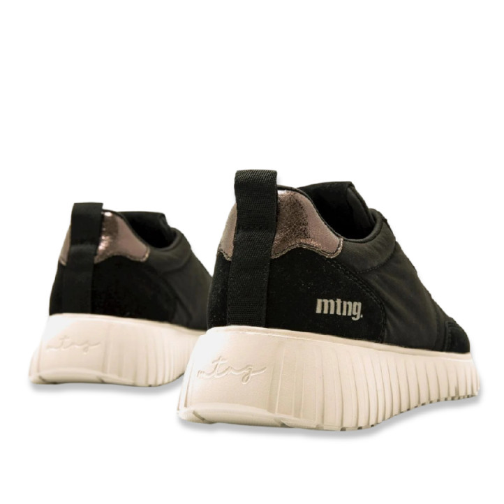 Zapatillas urban Mustang serene negras con cordones elásticos - Querol online