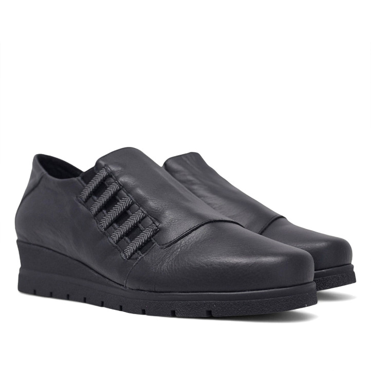 Zapatos cuña Suite009 negros de piel con cuña y elásticos - Querol online