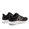 Zapatillas deportivas New Balance 411v3 negras con la suela blanca