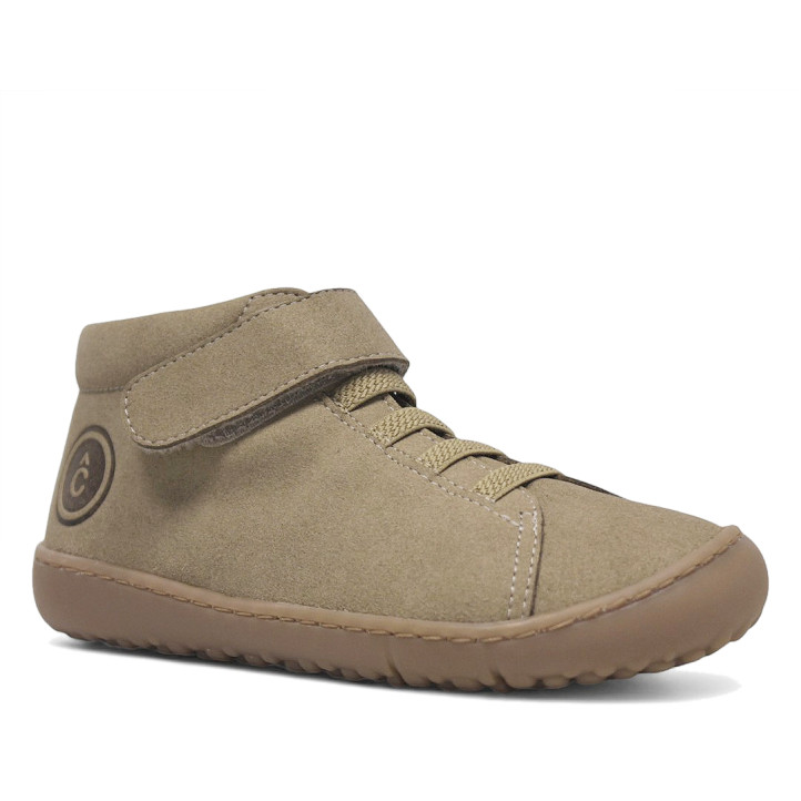 Botines Coqueflex de ante en color beige con cordones elásticos y velcro respetuosos - Querol online