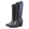 Botas tacón Clara Duran estilo cowboy negras de piel con tiradores laterales y puntera en V