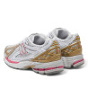Zapatillas deportivas New Balance 1906R silver dragon con berry gold para mujer