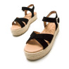 Sandàlies plataformes Mustang amelie negres amb tires creuades i polsera al tormell