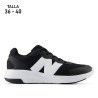 Sabatilles esport New Balance 578 black and white per a nen
