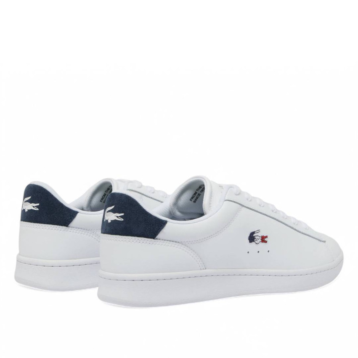 Zapatillas deportivas Lacoste carnaby set 224 blancas con detalles azules - Querol online