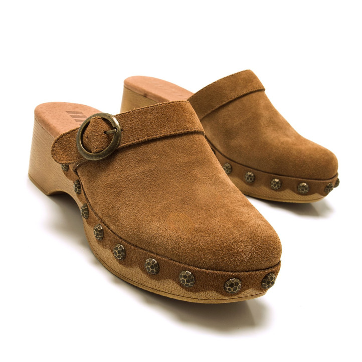 SANDALIAS DE MUJER MUSTANG ELOIS MARRON 59634 60385 - Querol online