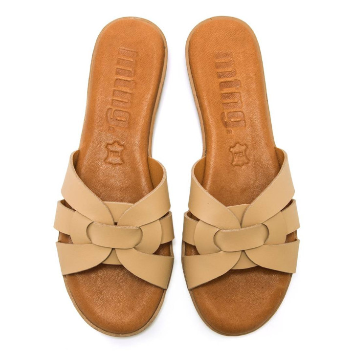 Sandalias planas Mustang maria beige con tres tiras cruzadas de piel - Querol online