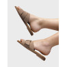 Sandalias planas Redlove candela taupe con hebilla en la pala de piel