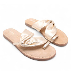 Sandalias planas Gioseppo charlemon platino con anillo al dedo - Querol online