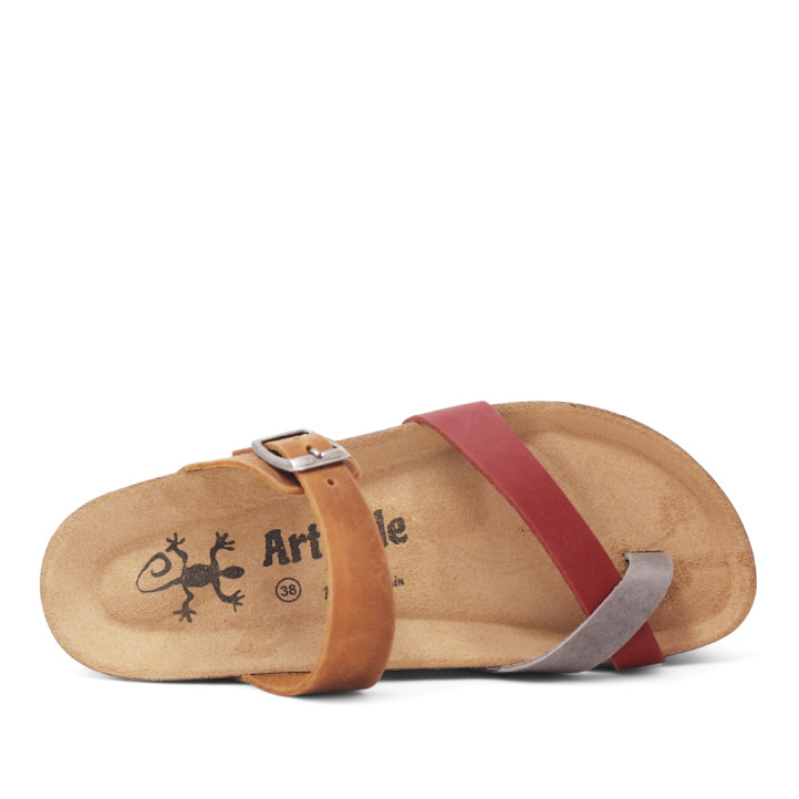 Sandalias planas marrones y rojas con ajuste con hebilla de piel - Querol online
