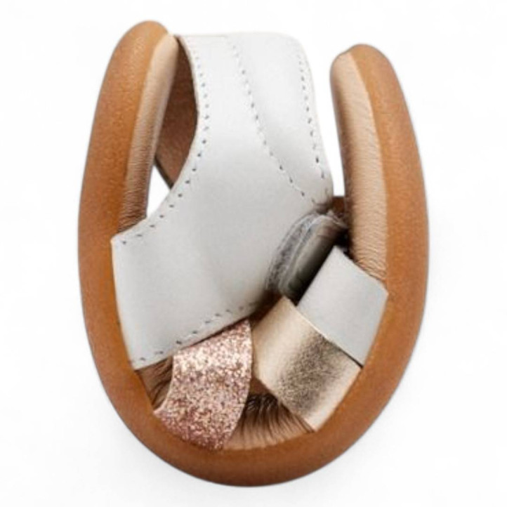 sandalias Gioseppo branford blancas con tiras brillantes de piel respetuosas - Querol online