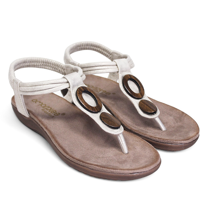 Sandalias planas Amarpies metalizadas con tira al dedo y abalorios de madera - Querol online