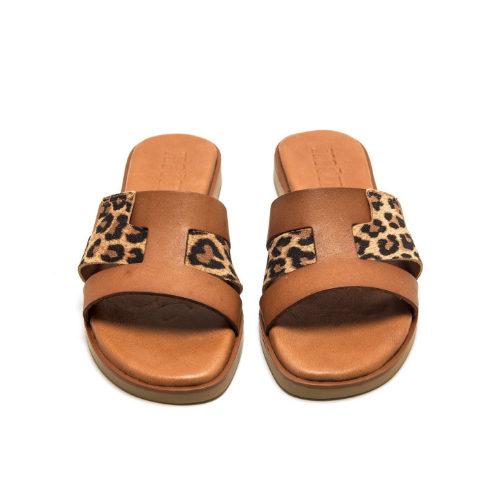 Sandalias planas Mustang alysa marrones animal print leoparto - Querol online