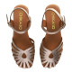 Sandalias tacón Chika 10 capri 04 doradas con diseño troquelado - Querol online