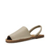 Abarcas Duendy menorquina beige con pespunte blanco de piel