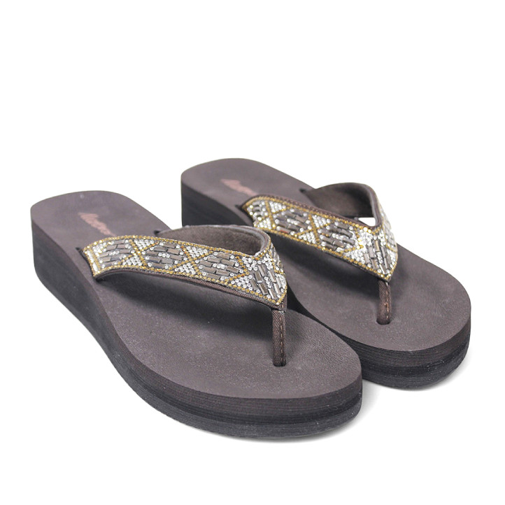 Chanclas Nicoboco ana marrones con abalorios brillantes y cuña - Querol online