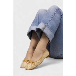 Ballarines Redlove berta amb material texturiat en beix i marró