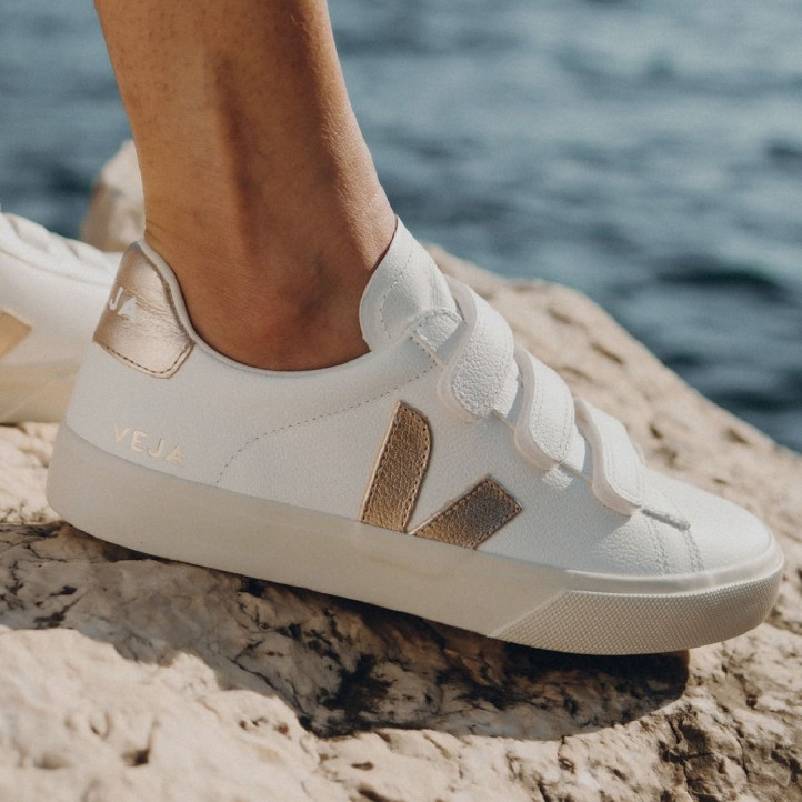 Zapatillas urban VEJA recife leather white platine para mujer - Querol online