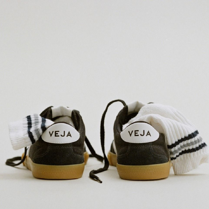 Sabatilles esportives VEJA volley canvas black white natural per a home - Querol online