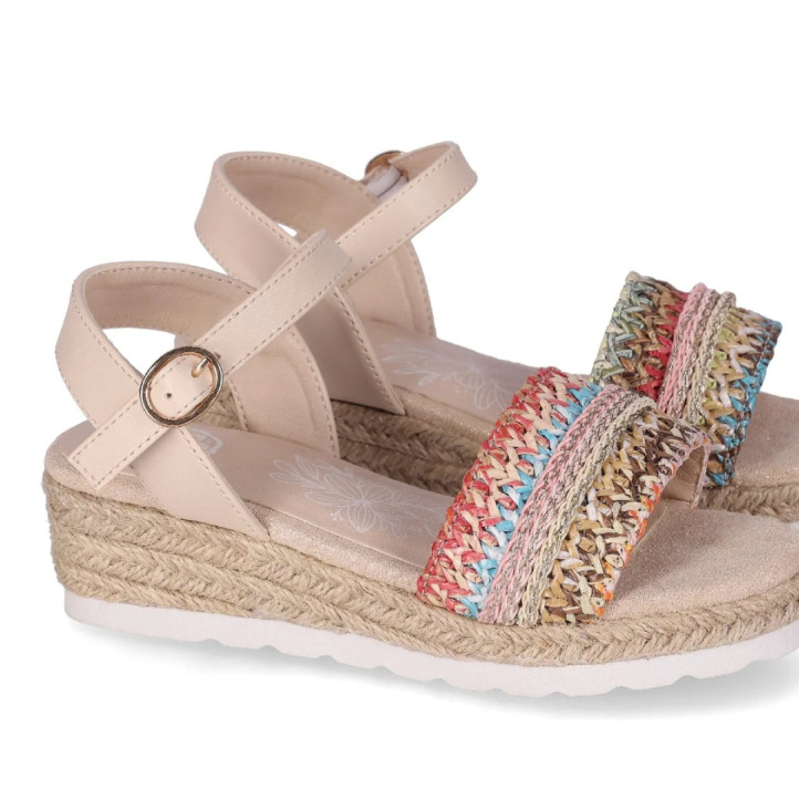 sandalias Chika 10 golondrina 06 beige con diseño en tweet y cuña baja - Querol online