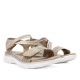 Sandalias planas Amarpies biege con detalles blancos, tira elástica central y cierre de velcro - Querol online