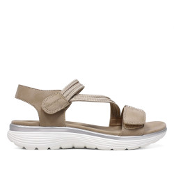 Sandalias planas Amarpies biege con detalles blancos, tira elástica central y cierre de velcro - Querol online