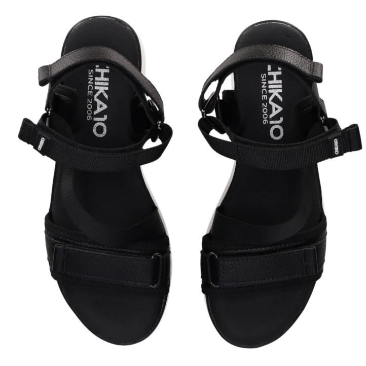 Sandalias cuña Chika 10 roco 07 negras con correas ajustables - Querol online