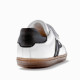 Zapatillas deporte Pablosky sax 062301 blancas con detalles negros y suela caramelo respetuosas - Querol online