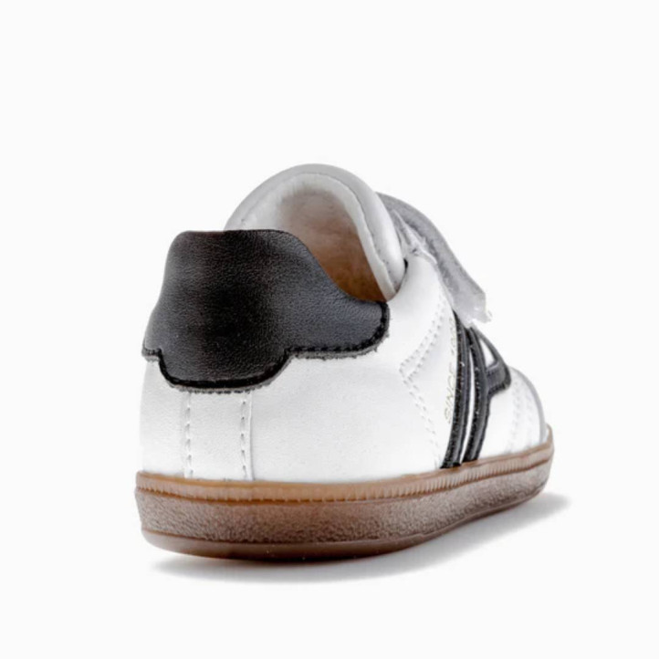 Zapatillas deporte Pablosky sax 062301 blancas con detalles negros y suela caramelo respetuosas - Querol online
