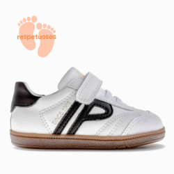 Zapatillas deporte Pablosky sax 062301 blancas con detalles negros y suela caramelo respetuosas - Querol online