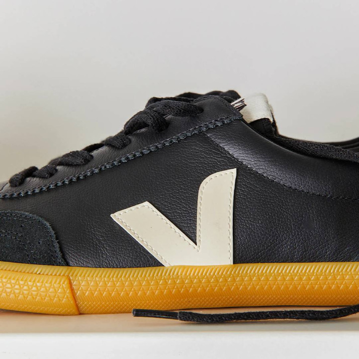 Zapatillas urban VEJA volley leather black pierre mujer - Querol online