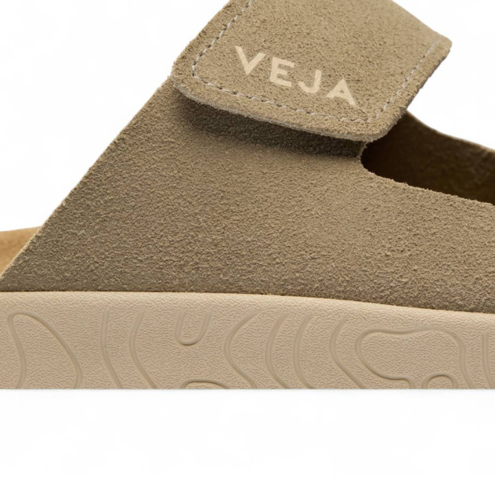 Sandalias planas VEJA etna suede taupe almond mujer - Querol online