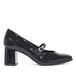 Zapatos tacón Daniela Vega negros con efecto charol y estilo mercedita - Querol online