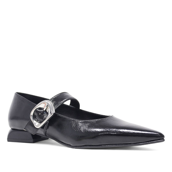 Zapatos planos Daniela Vega negros efecto charol con punta y estilo mercedita - Querol online
