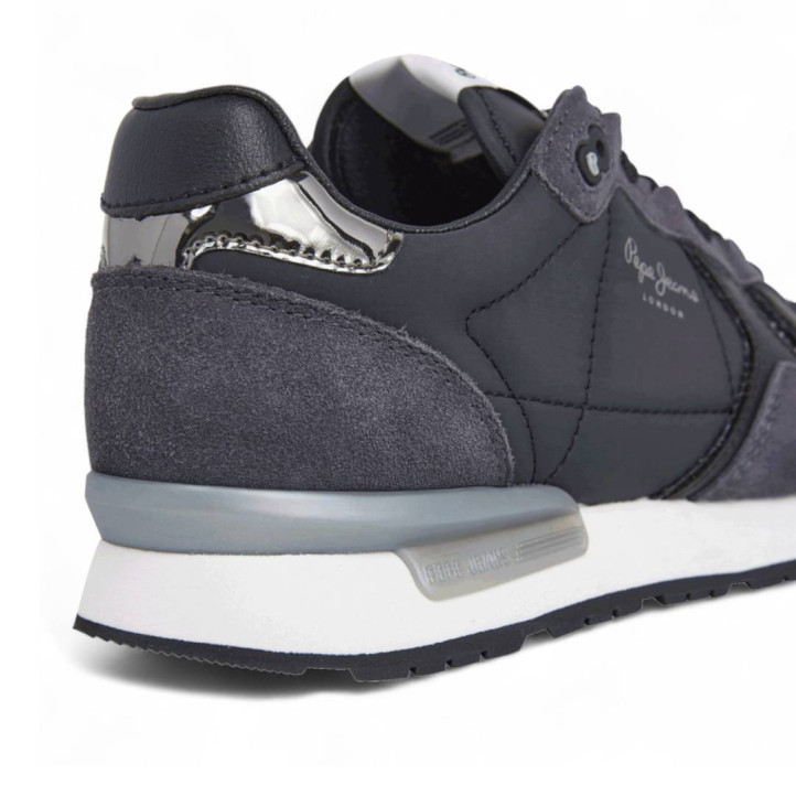 Zapatillas urban Pepe Jeans brit mirror negras con detalles grises y plateados - Querol online