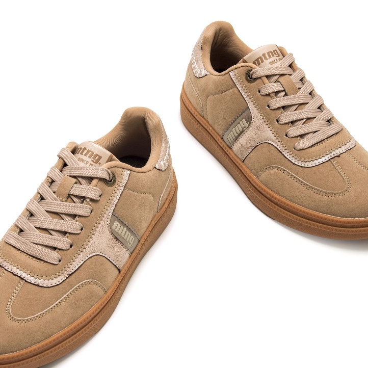 DEPORTIVAS DE MUJER MUSTANG CUMBIA MARRON 60859 60816 - Querol online