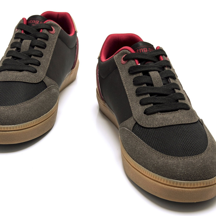DEPORTIVAS DE HOMBRE MUSTANG NAPOLI NEGRO 84826 61098 - Querol online