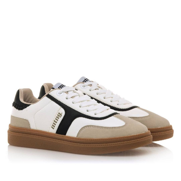 Zapatillas urban Mustang cumbia blancas con detalles en negro y beige - Querol online
