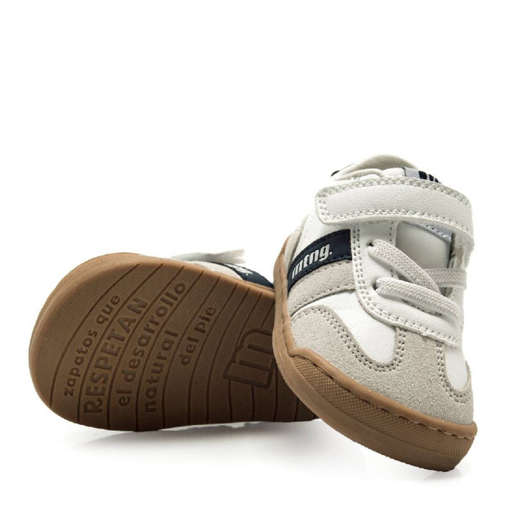 Zapatillas deporte Mustang free baby blancas y azules con paneles de diferentes texturas respetuosas - Querol online