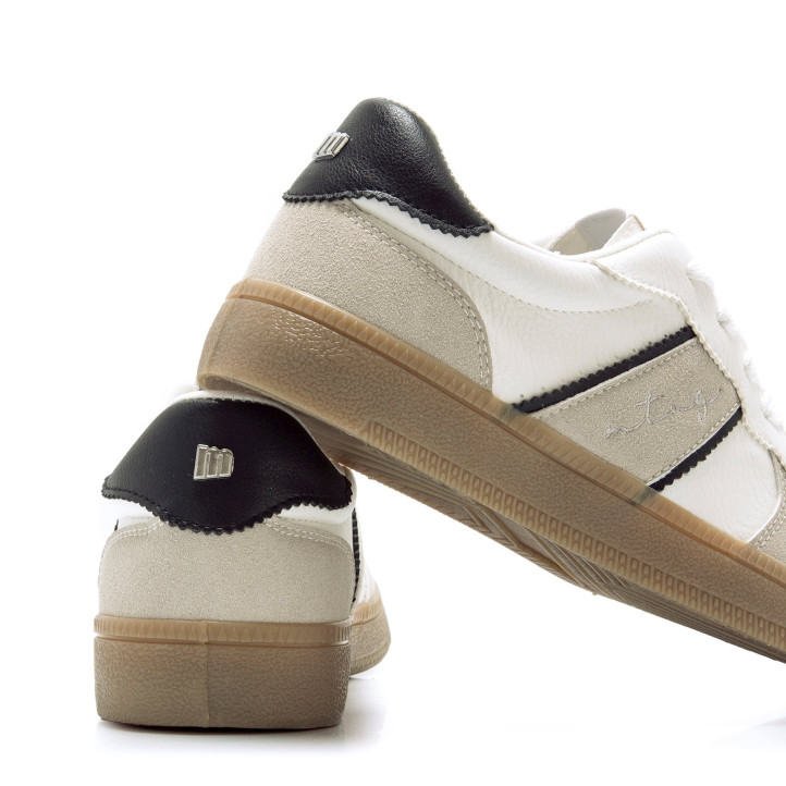 Zapatillas urban Mustang roy blancas con suela caramelo - Querol online