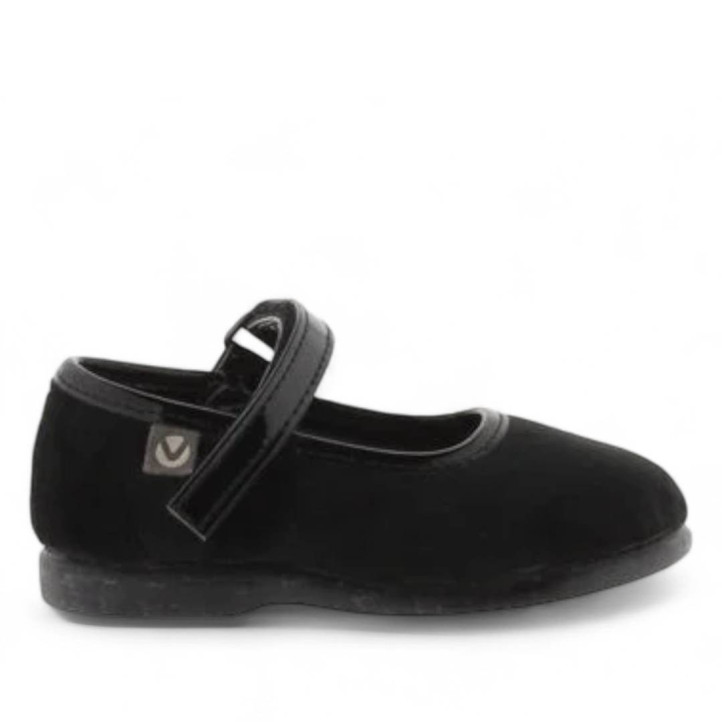 Zapatos Victoria alba negras efecto terciopelo y detalles en charol - Querol online