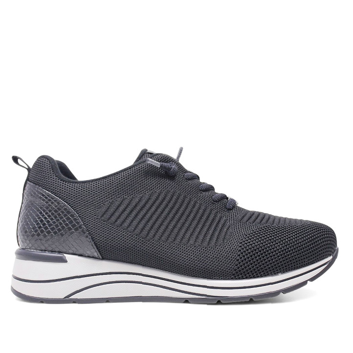 Zapatillas cuña Treintas negras con panel trasero efecto serpiente - Querol online