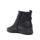 Botines planos Treintas negros con hebilla lateral y detalles efecto serpiente - Querol online